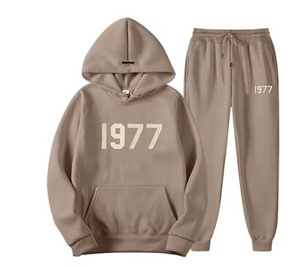 Oversized 1977 Essentials Tracksuit in brown